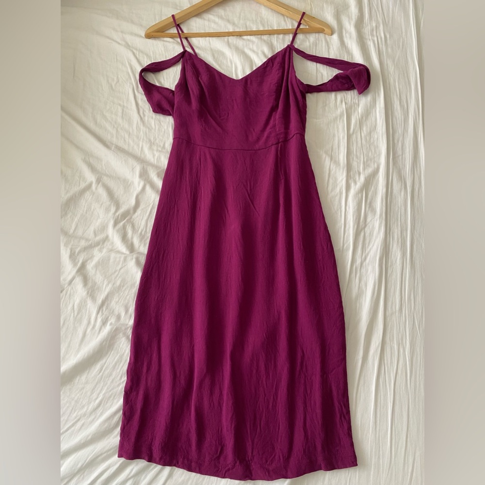 Astr Midi Dress in Rich Burgundy